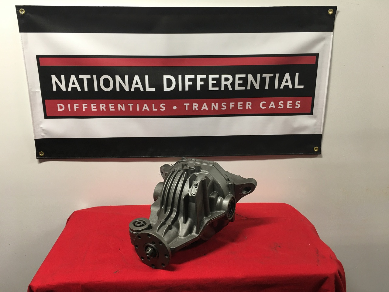8.8-inch Rear Differential for 2002-2005 Lincoln Aviator available with 3.55 or 3.73 gear ratios and limited slip