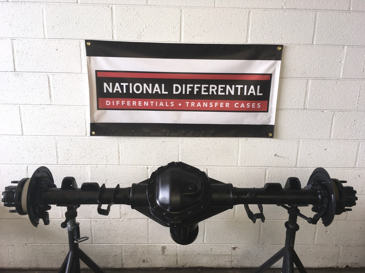 11.5-inch Rear Differential for 2000-2007 Chevrolet 3500 Silverado Trucks available with a 3.73 or 4.10 gear ratios with limited slip