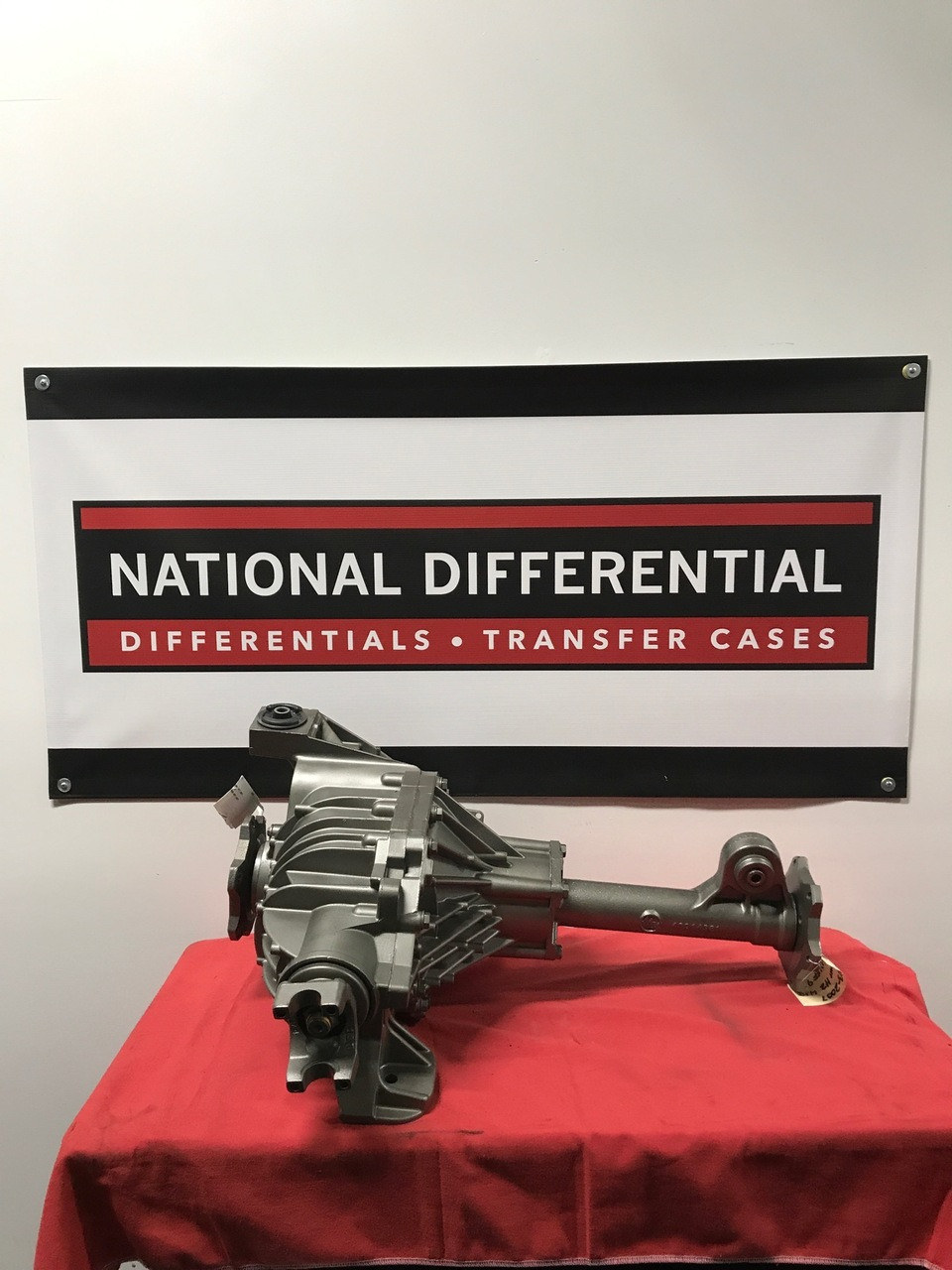 9.25-inch Front Differential for 2008-2009 Hummer H2 available with a 4.10 gear ratio