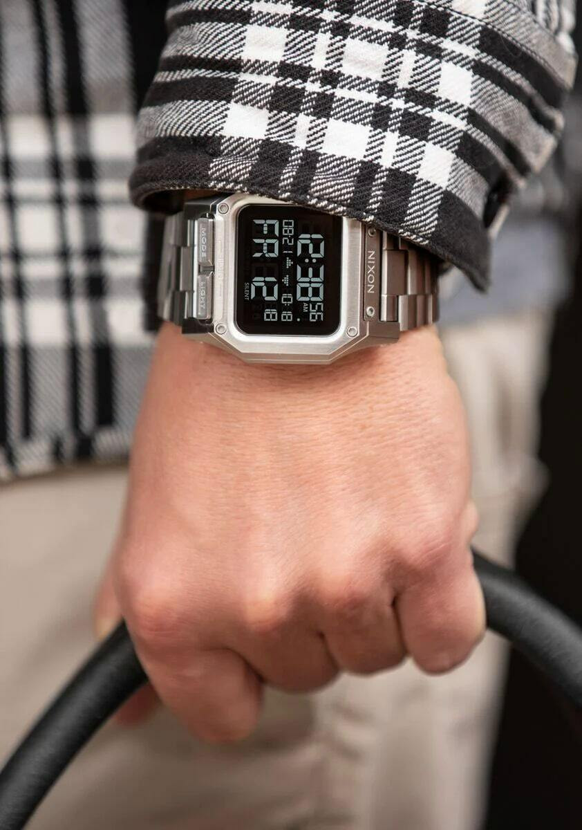 nixon-regulus-stainless-steel-