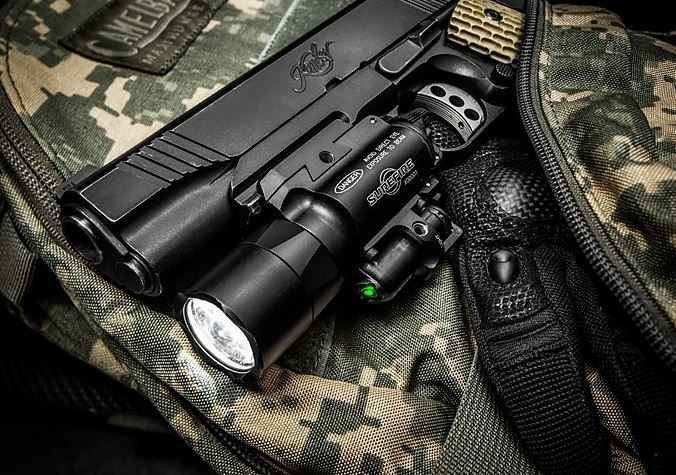 SureFire X400 Ultra Tactical LED WeaponLight with Green Laser