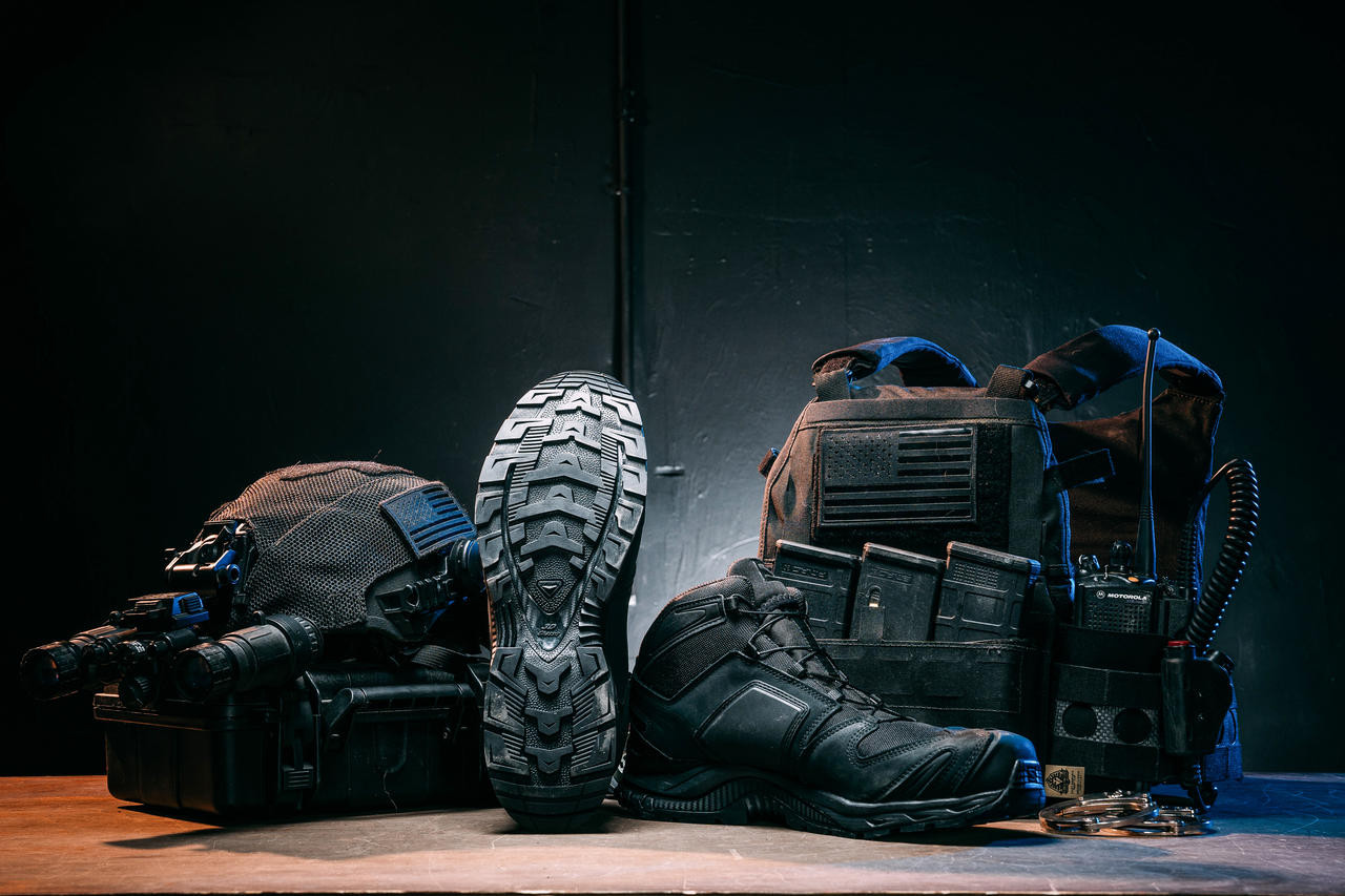 salomon black xa forces mid boot
