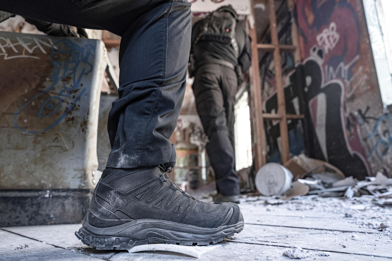 salomon black xa forces mid boot