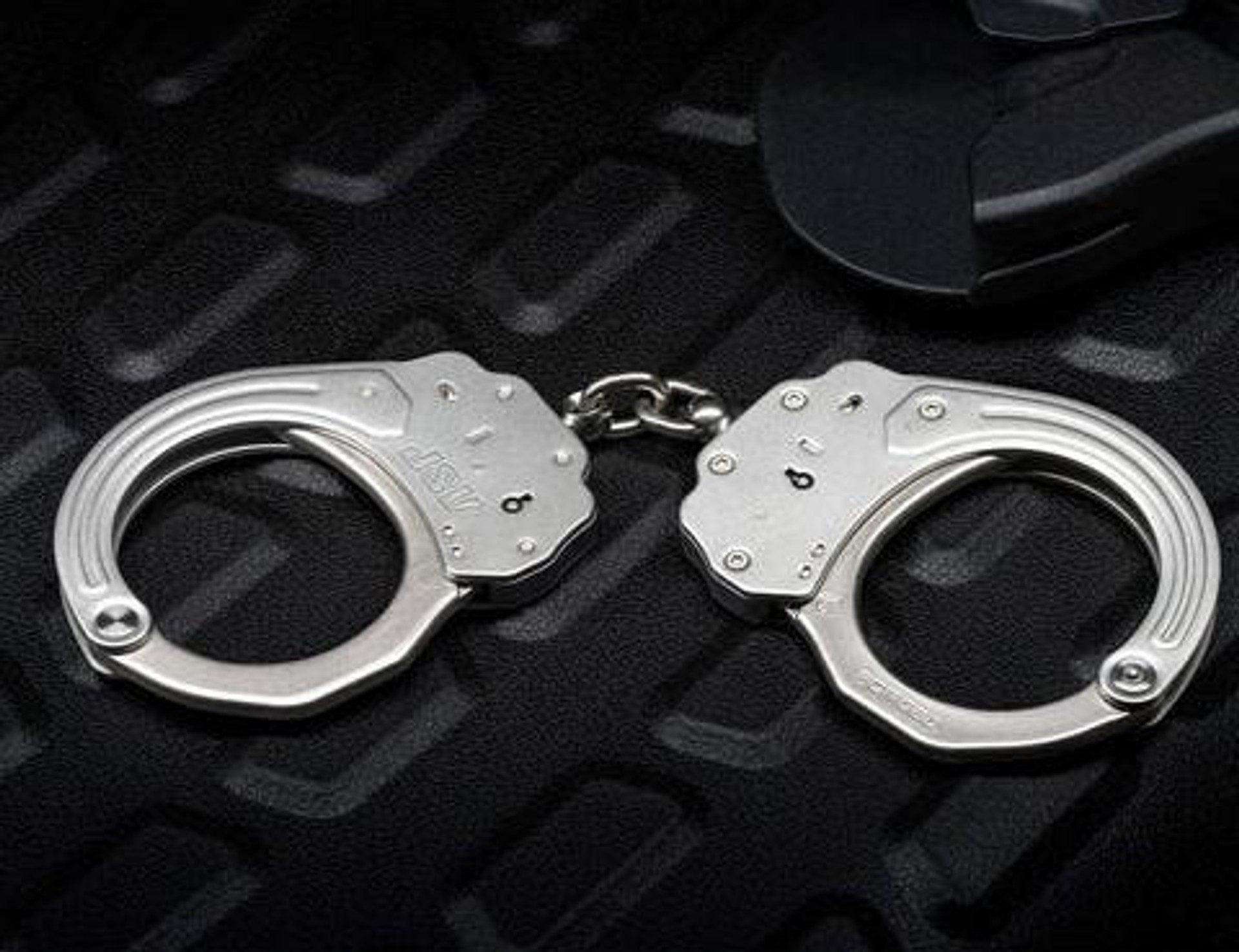 ASP Sentry Police Chain Handcuffs