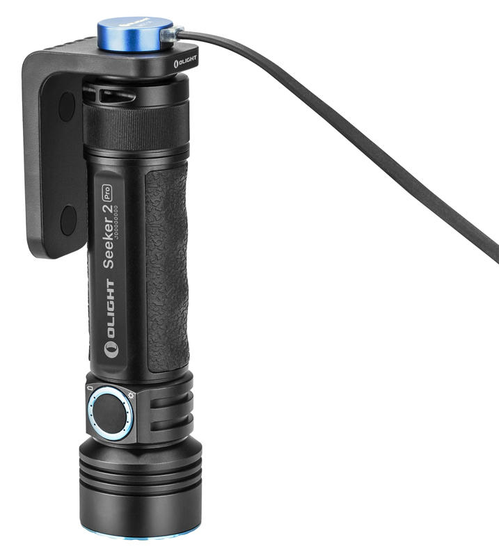 Olight Seeker2 pro 3200ルーメン Olight Seeker 2 PRO Rechargeable Side-Switch Hand-held LED