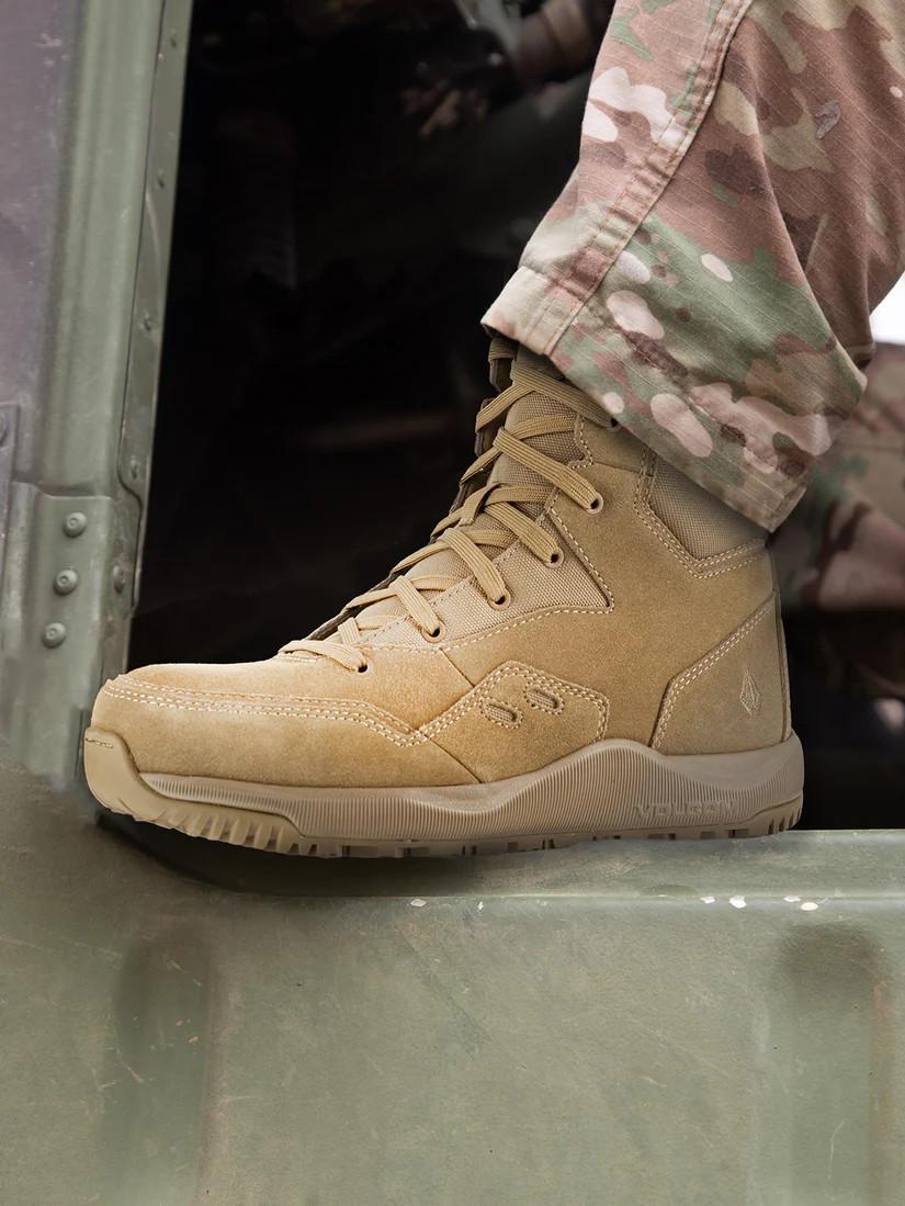 Volcom Men's Coyote Stone Force 8