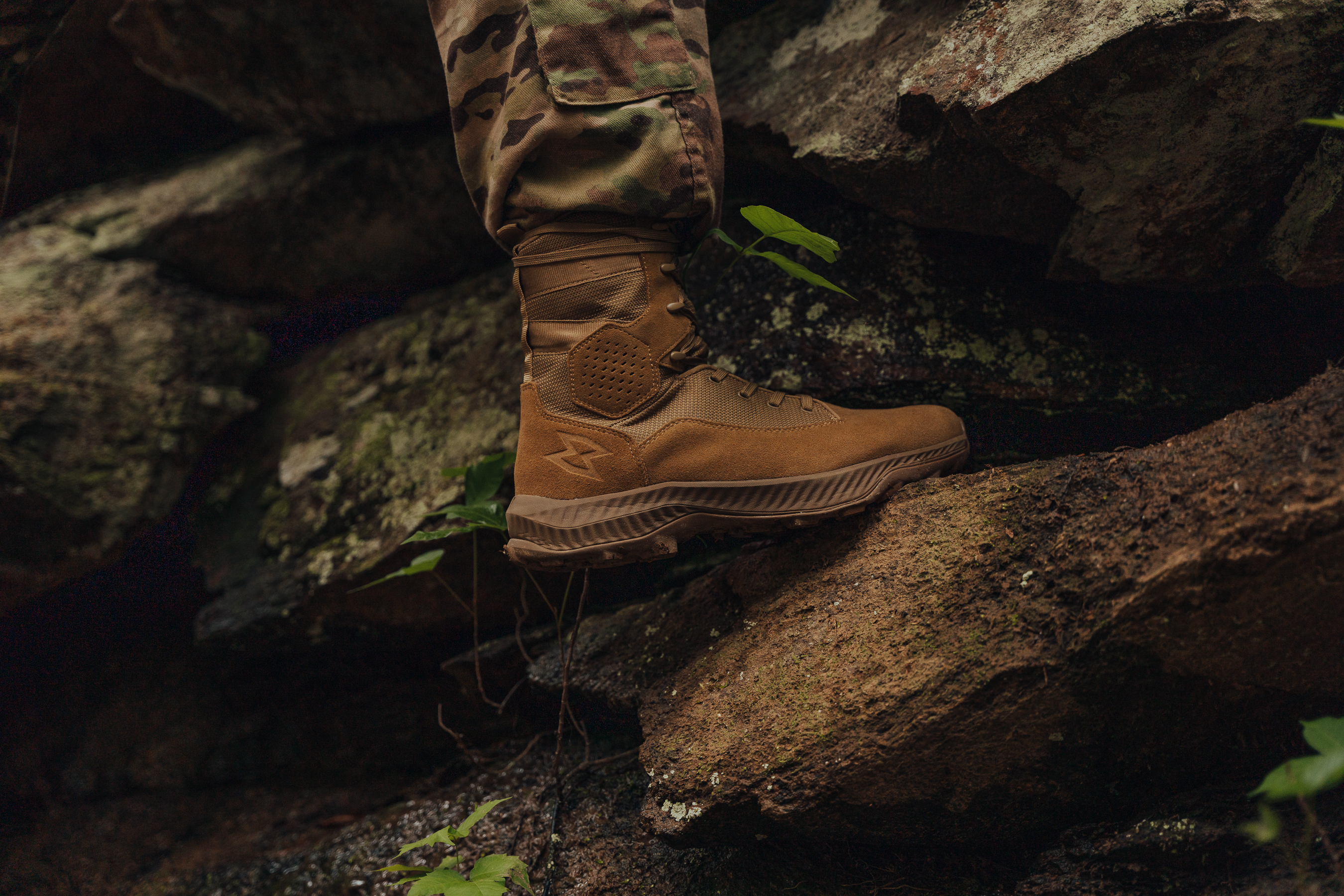 Garmont T8 Falcon Lightweight AR670-1 Combat Boots