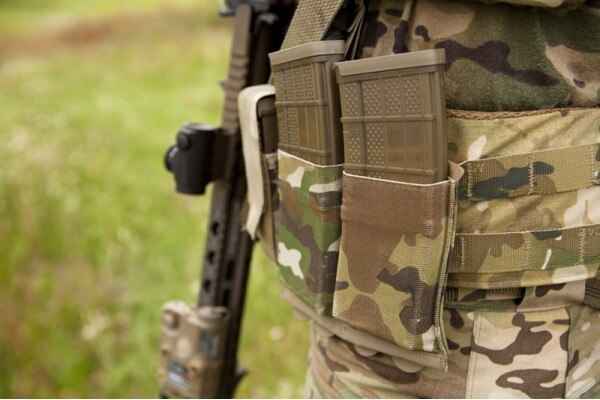 Blue Force Gear Ten-Speed Double M4 MOLLE Mag Pouch