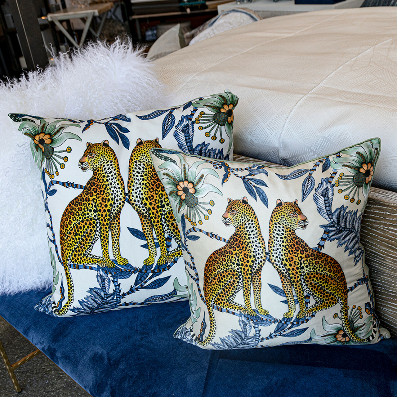 Luxury Throw Pillows Bedroom & Living Room Designer Decorative Pillows