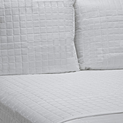 Sunrise Linen Quilted Coverlet