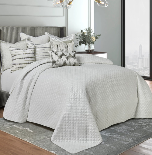 Elana Coverlet