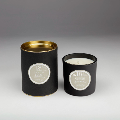 N.18 Cotton/Linen premium scented candle