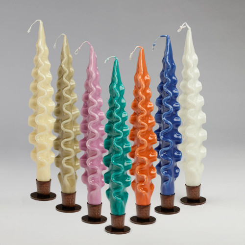 Twist Curved candle