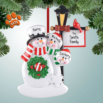 Personalized Snowman Family with Lamp Post Sign - 3 Christmas Ornament Personalized Snowman Family with Lamp Post Sign - 3 Christmas Ornament