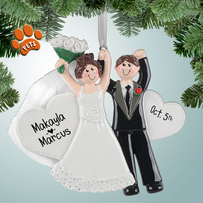 Personalized Wedding Couple with Raised Bouquet Christmas Ornament Personalized Wedding Couple with Raised Bouquet Christmas Ornament