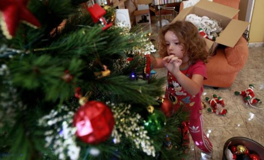 How to pick the perfect Personalized Ornament