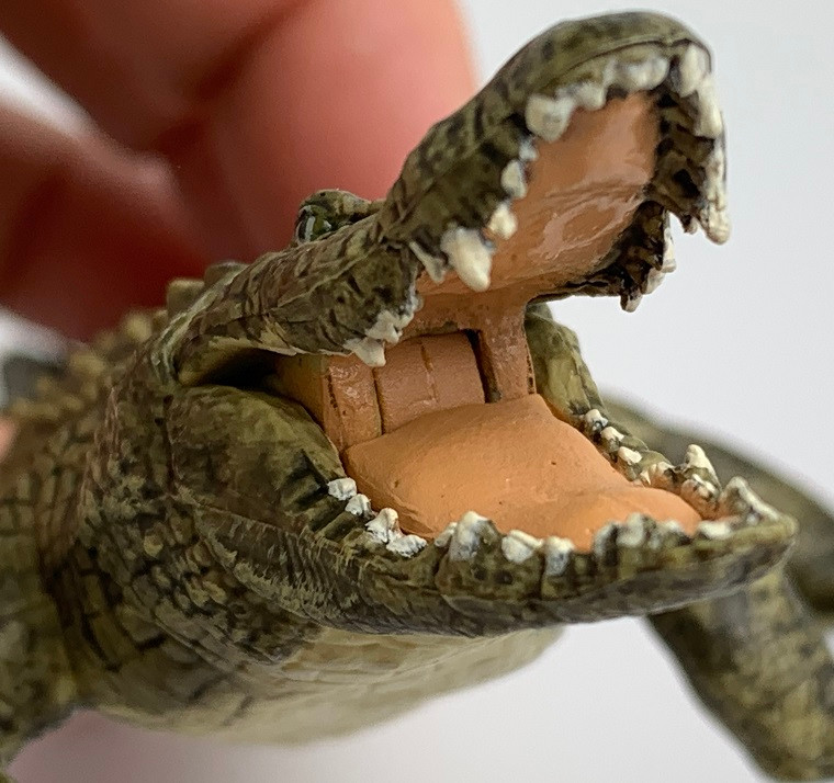 Papo Alligator #50254 - Upper Jaw Open and Closes