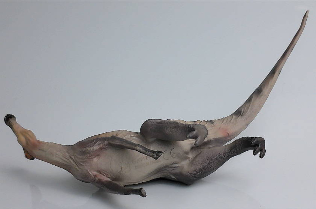 ozwrt KA Dioscorea Nasutoceratops フィギュア s-l400.jpg