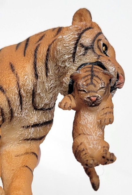 Tigress w/ Cub (Papo)
