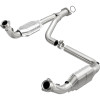 MagnaFlow Conv DF 07-09 Chevrolet/GMC Silverado/Sierra 2500 HD 6.0L Y-Pipe Assembly excludes Classic - 49644