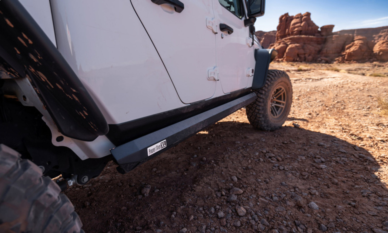 AMP Research 20-24 Jeep JT Gladiator (Launch/Overlnd/Rubicon/Sport/Sport S) PowerStep XL - Black - 77135-01A