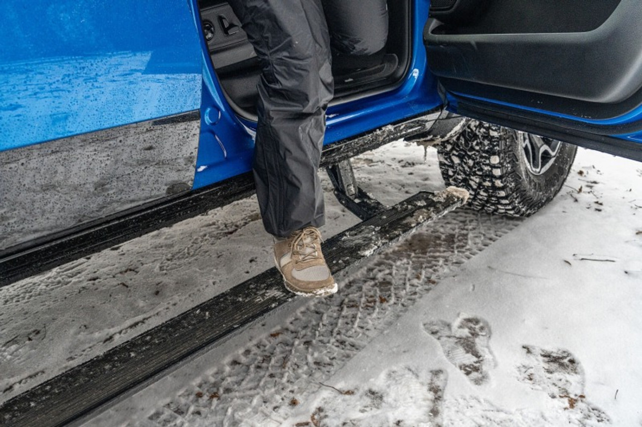 AMP Research 19-22 Ram 1500 Crew Cab PowerStep Xtreme - Black (Incl OEM Style Illumination) - 78240-01A
