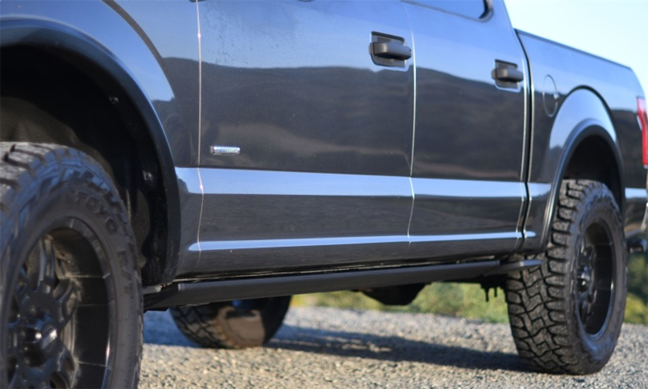 AMP Research 15-21 Chevrolet Silverado/ GMC Canyon All Cabs PowerStep Plug N Play  - Black - 86153-01A