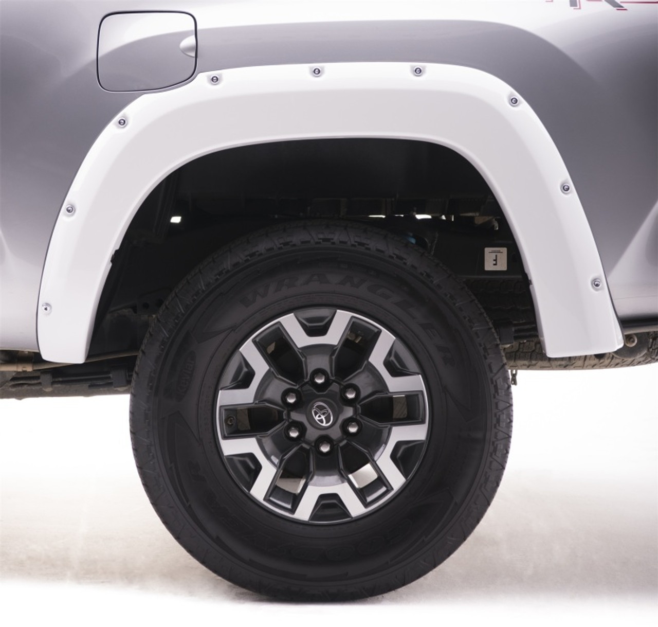 EGR 16+ Toyota Tacoma w/Mudflap Bolt-On Look Color Match Fender Flares - Set - Super White - 795084-040
