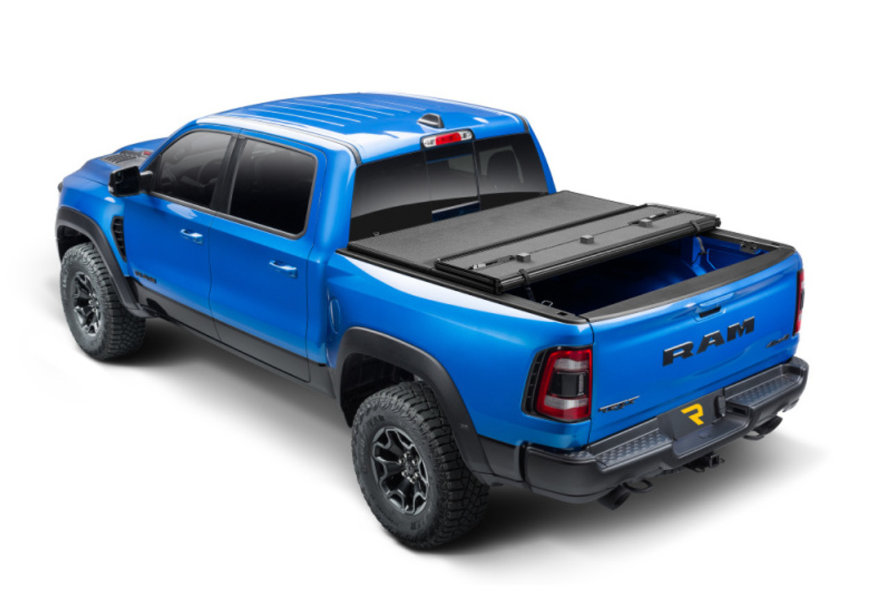 Extang 09-18 Dodge Ram / 19-22 Classic 1500 (5ft. 7in. Bed) Solid Fold ALX - 88425