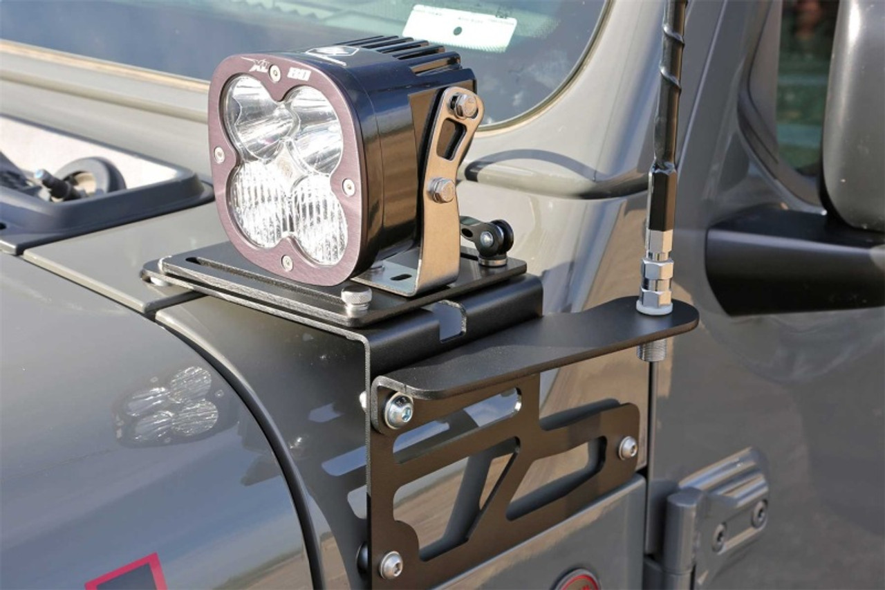 Fabtech 18-21 Jeep JL/JT Antenna Light Bracket Kit (Adjustable) - FTS24274