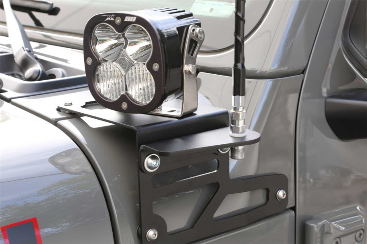 Fabtech 18-21 Jeep JL/JT Antenna Light Bracket Kit (Non-Adjustable) - FTS24298