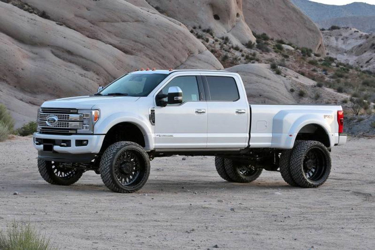 Fabtech 2018 Ford F450/F550 4WD Diesel 6in Rad Arm Sys w/Coils & Stealth - K2304M