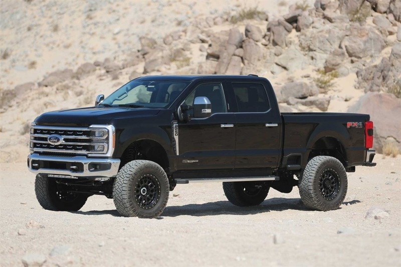 Fabtech 23-24 Ford F250/350 4WD Diesel 4in Basic System w/ Performance Shocks - K2405 Photo - Mounted