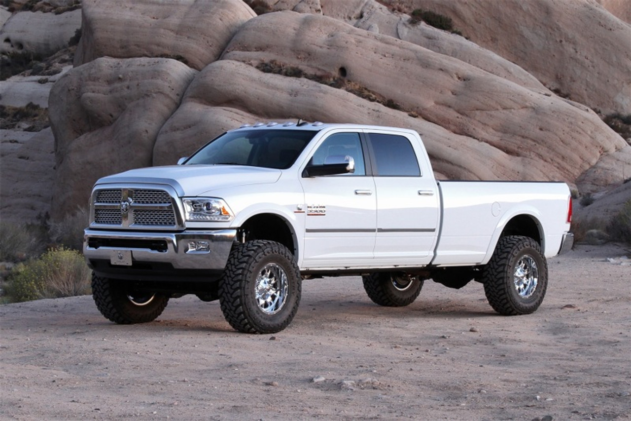Fabtech 13-18 Ram 3500 4WD w/Factory Radius Arms 2.5in Coil Spcr Kit w/Perf Shks - K3056