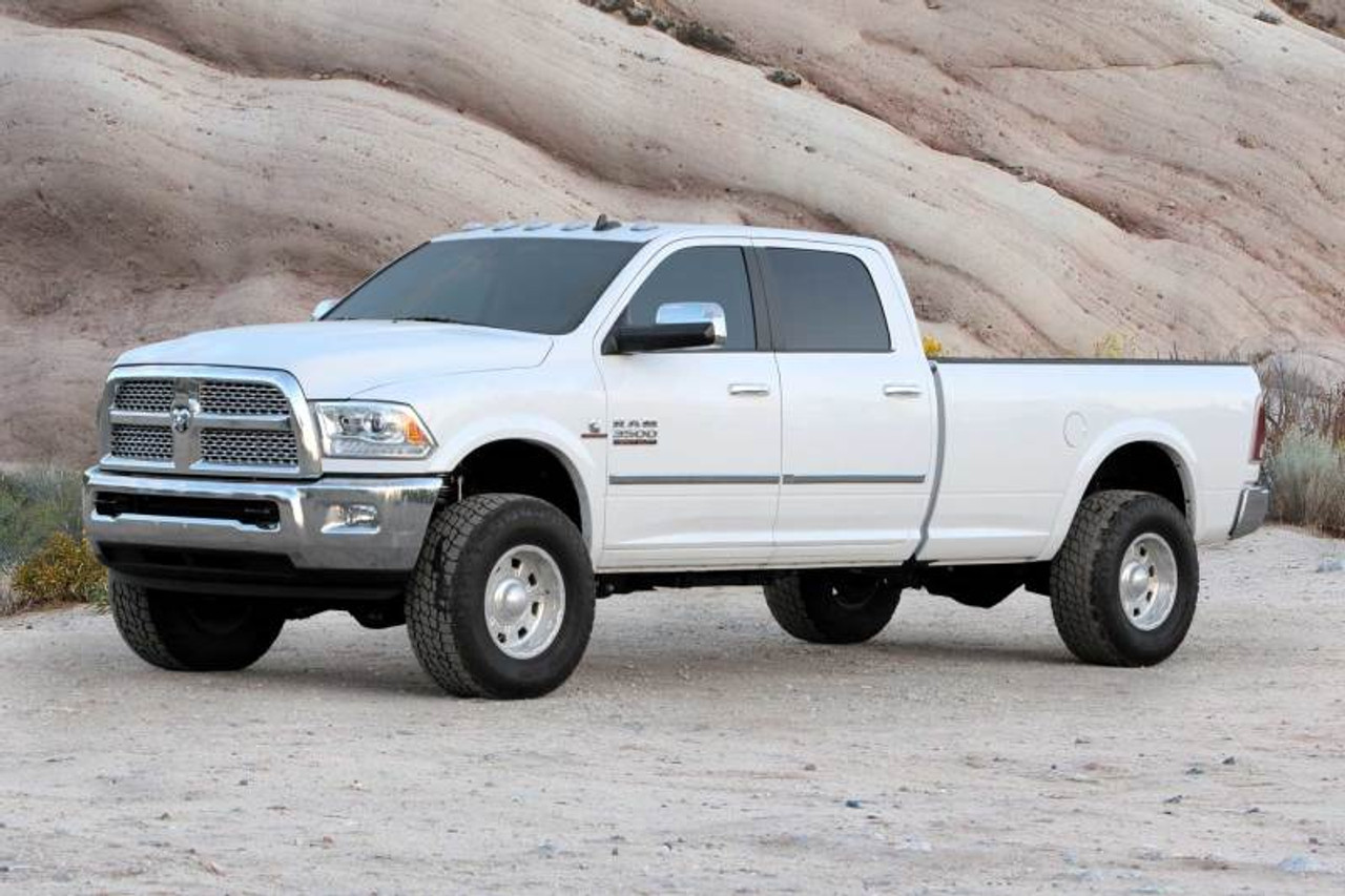 Fabtech 13-18 Ram 3500 4WD w/Factory Radius Arms 2.5in Coil Spcr Kit w/Perf Shks - K3056