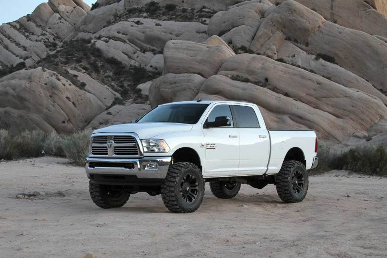 Fabtech 14-18 Ram 2500 4WD 5in Basic System w/Coil Spacers & DL Shocks - K3067DL