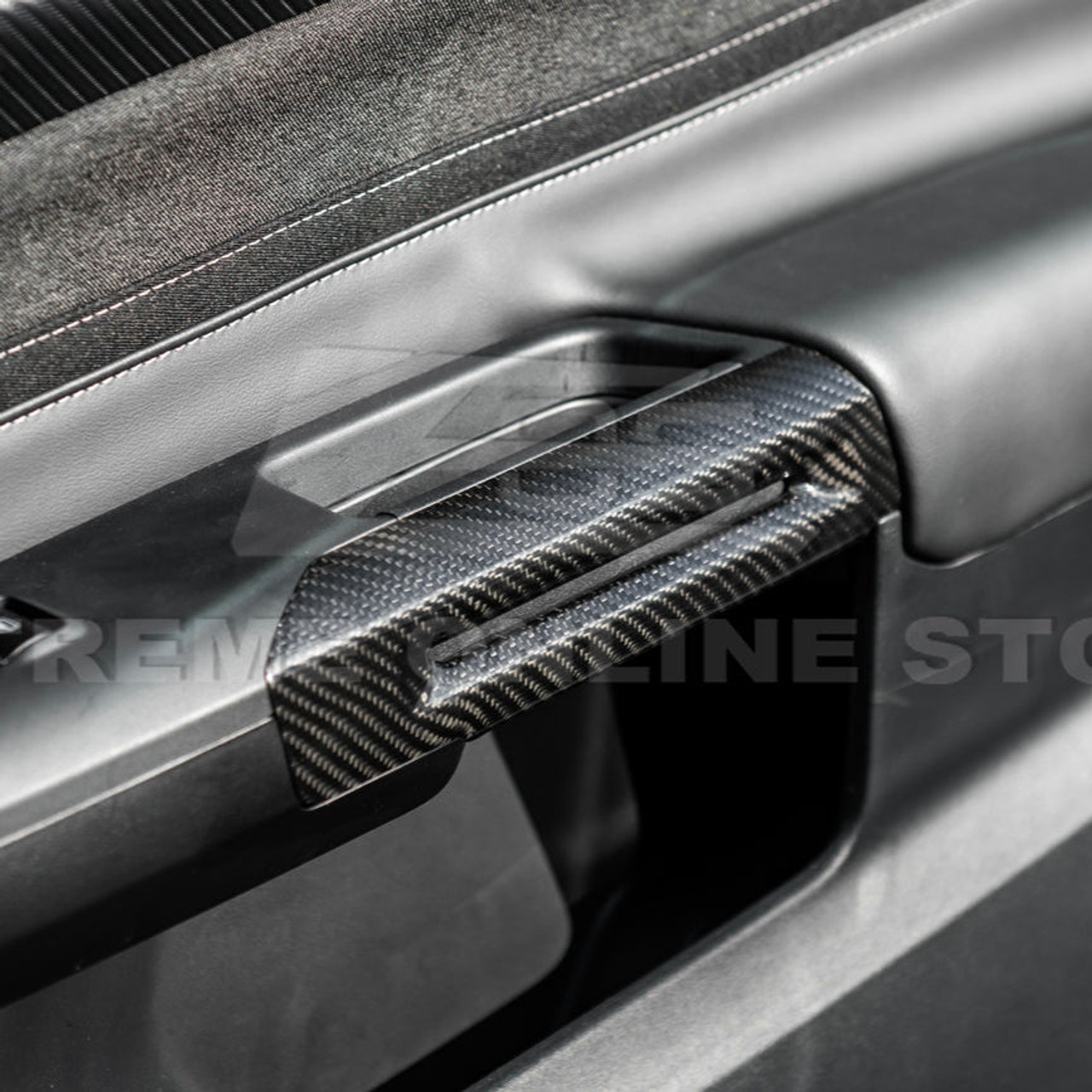 EOS Interior Door Armrest Panel - Carbon Fiber - 2024+ Ford Mustang S650 (VENT-1091-BKCF)