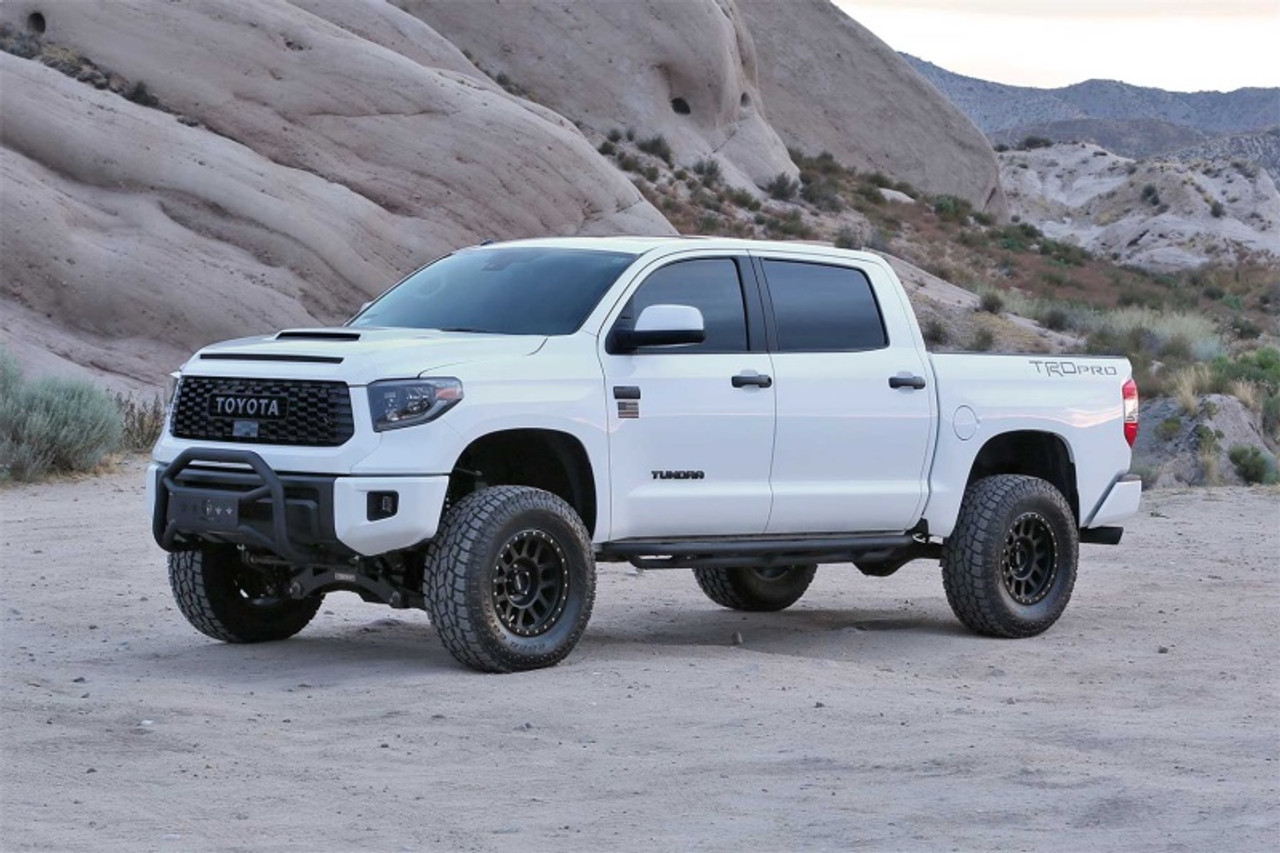 Fabtech 16-19 Toyota Tundra 4WD Trd Pro 4in Perf Sys w/Dlss 2.5 C/O Resi &Rr Dlss - K7078DL
