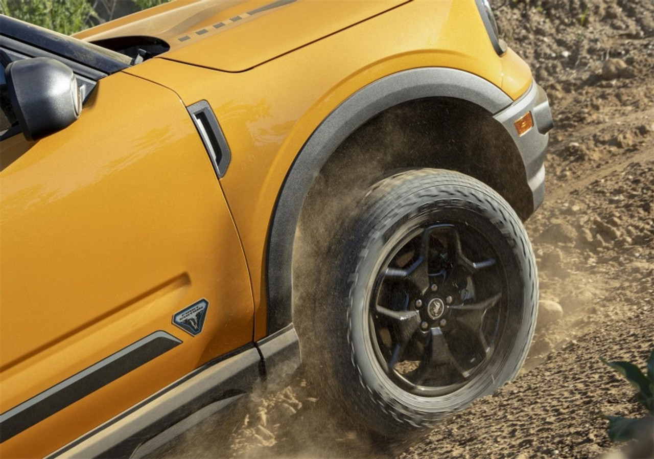 Ford Racing 21-22 Bronco Sport 17 Wheel Kit - Gloss Black - M-1007K-BS17GB