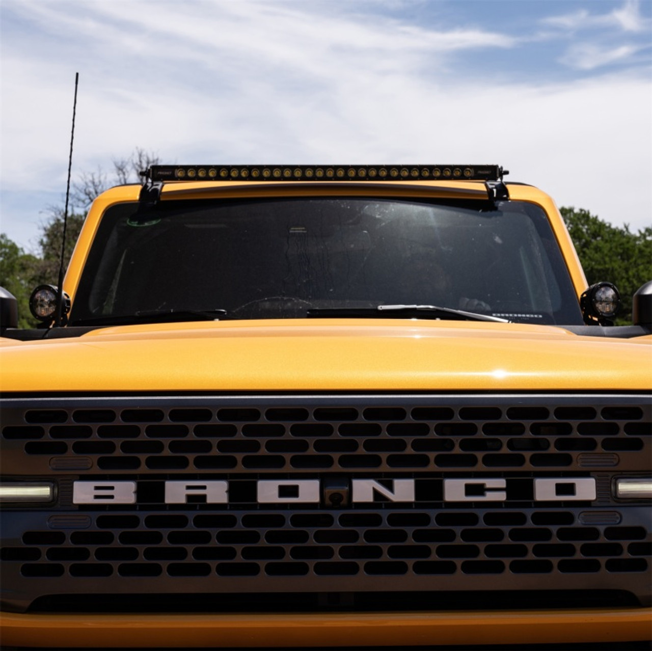 Ford Racing 2021+ Ford Bronco 40in Rigid Roof Mounted Off-Road LED Light Bar Kit - M-15200K-BRL