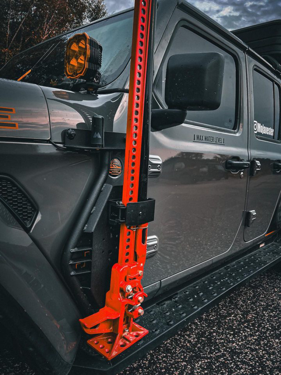 Go Rhino 18-24 Jeep Wrangler JL/JLU/JT Front Fender Jack Mount for Hi-Lift Jack - Tex. Blk - 701011T