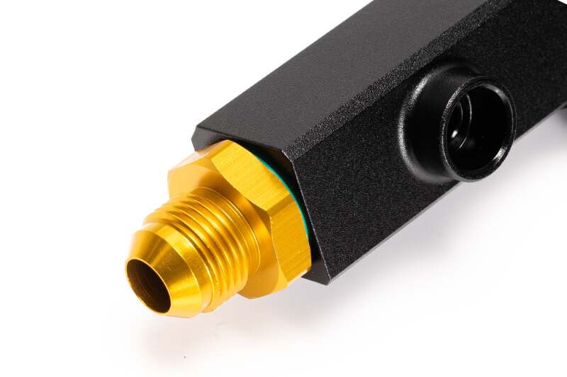 GReddy-8AN Fuel Rail Fitting (for 13512303) - 13512303-AN08 Photo - Close Up