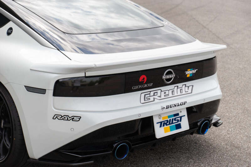 GReddy 2022+ Nissan Z FRP Rear Wing Aero Kit - 17020284 Photo - Close Up