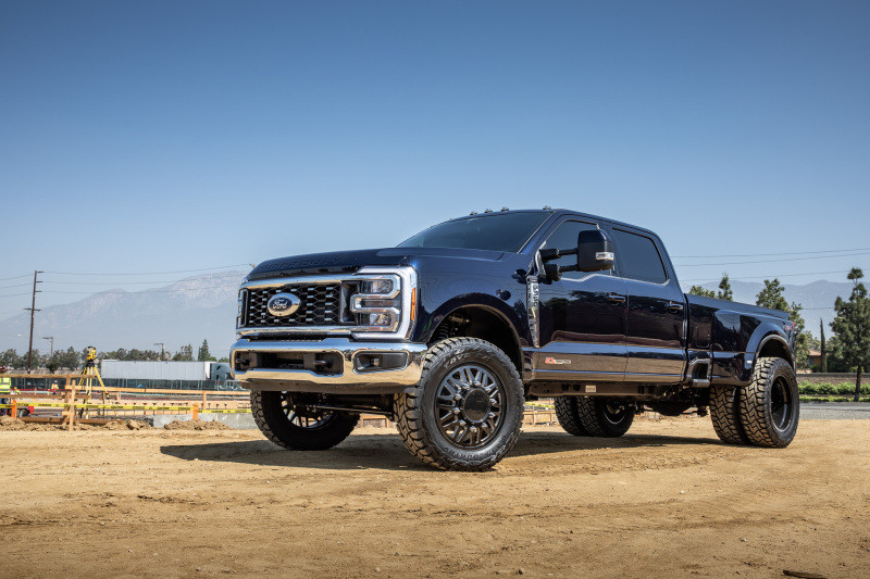 ICON 2023+ Ford F250/350 2.5in Stage 3 Suspension System w/ Radius Arms - K62563R Photo - lifestyle view