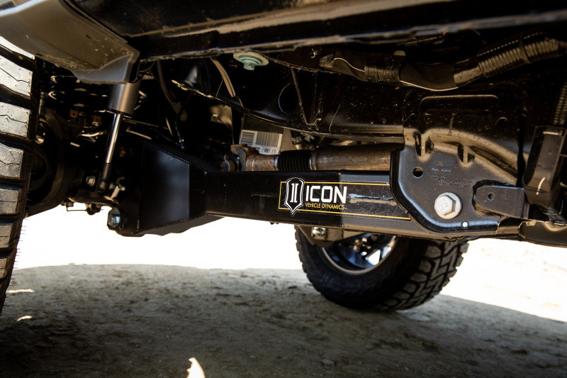 ICON 2023+ Ford F250/350 2.5in Stage 3 Suspension System w/ Radius Arms & Expansion Pack - K62563RL Photo - Mounted