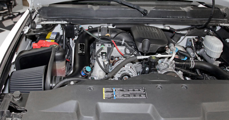 K&N 07-10 GMC Sierra 2500/3500 6.6L V8 Blackhawk Performance Intake Kit - 71-3066