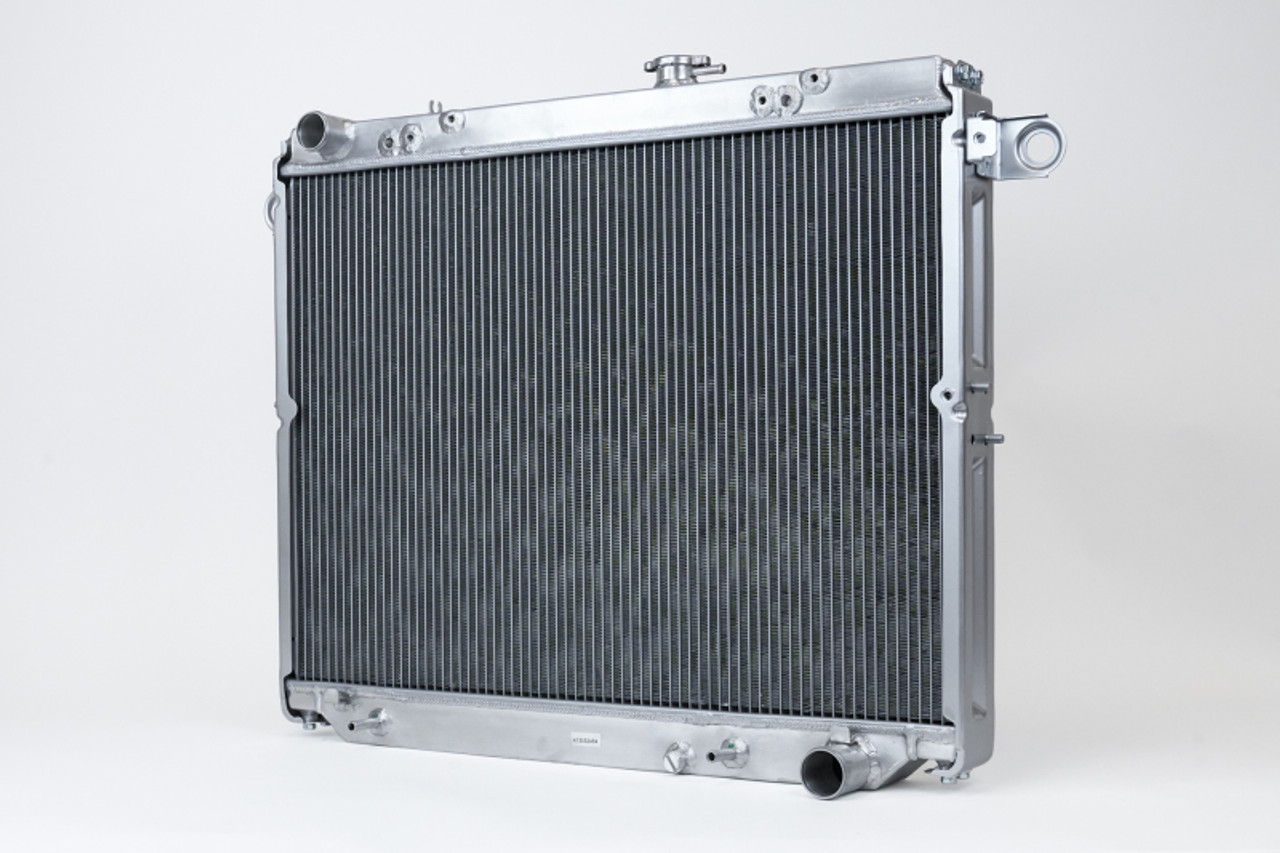 CSF 98-07 Toyota Land Cruiser / Lexus LX470 Heavy Duty All Aluminum Radiator - 7207
