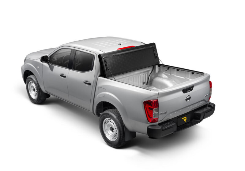 BAK 16-20 Nissan Titan 5ft 6in Bed BAKFlip G2 - 226525