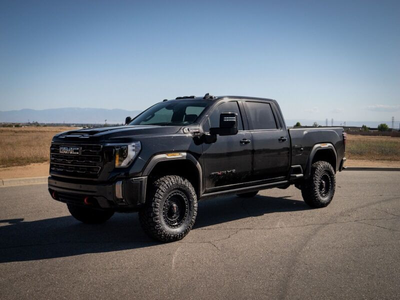 Cognito 24-25 Chevy/GMC Silverado/Sierra 2500 SM Series Upper Control Arm Kit - 110-91252