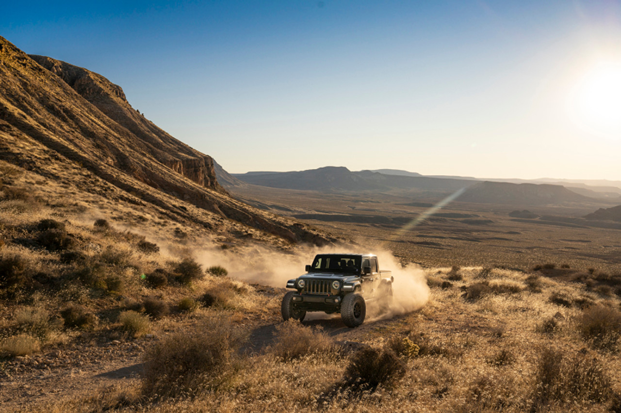 Fox 2019+ Jeep Gladiator JT 2.0 Perf Series 10.2in Smooth Body IFP Rear Shock / 0-1.5in Lift - 985-24-219